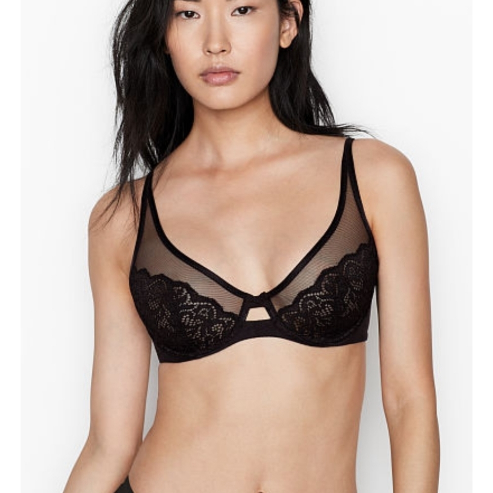 BODY BY Victoria's Secret Elongated lace Bra